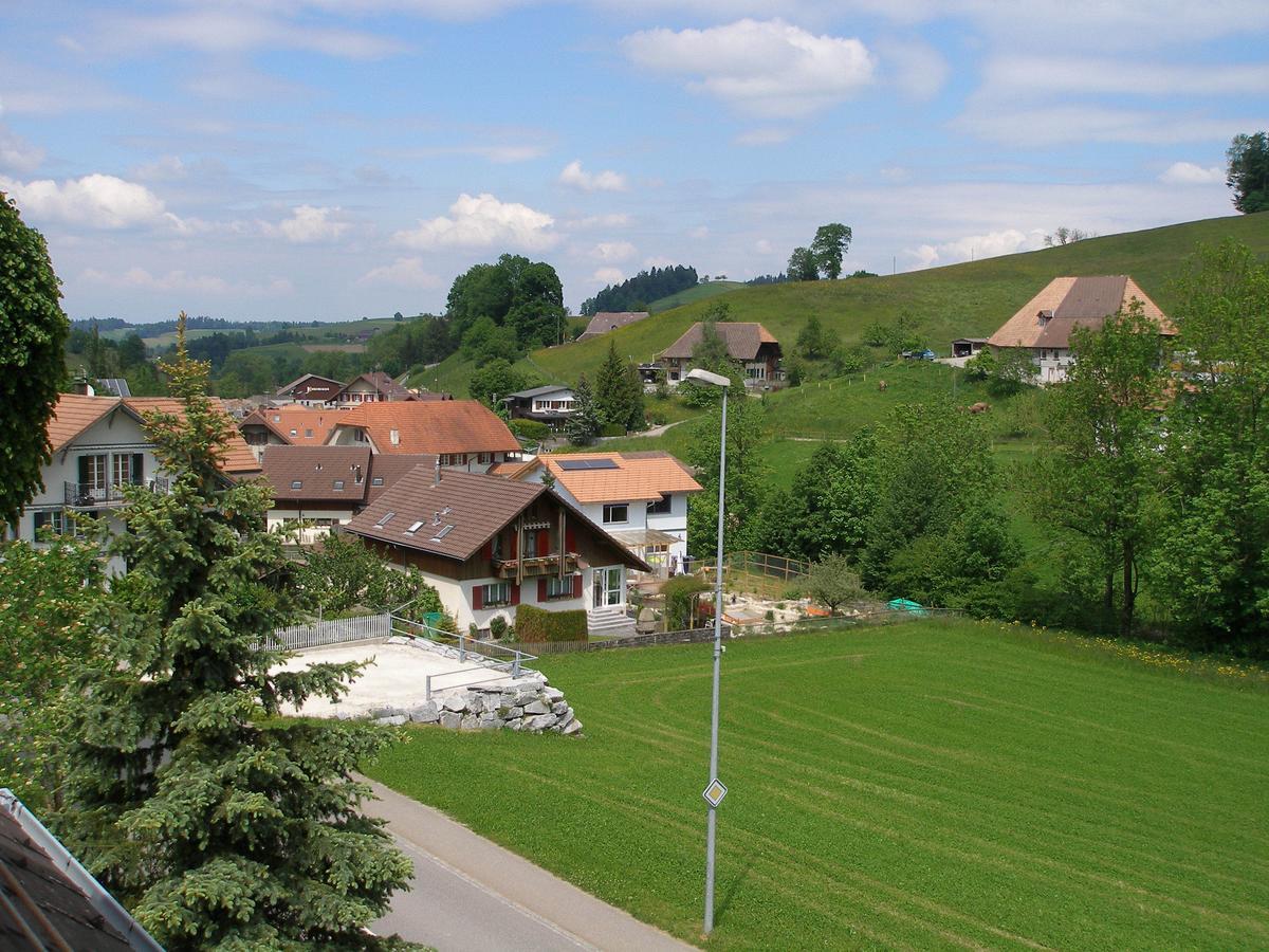 Gasthof Roessli Wyssachen Bagian luar foto