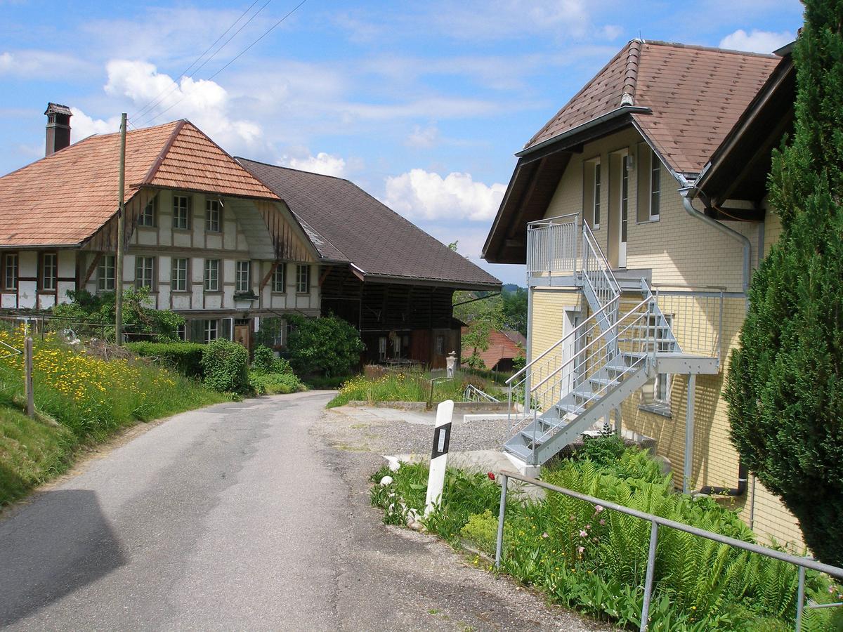 Gasthof Roessli Wyssachen Bagian luar foto